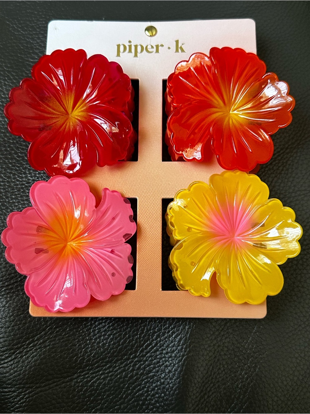 Piper K. Tropical Hibiscus Floral Hairclips- set of 6